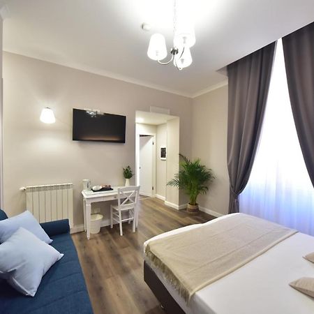 Sacconi Palace Suite Roma Bagian luar foto