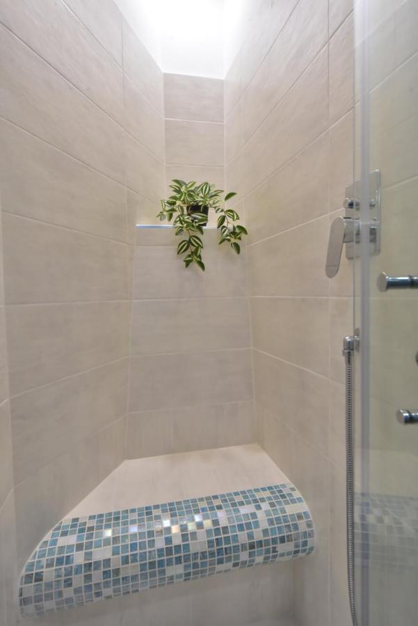 Sacconi Palace Suite Roma Bagian luar foto