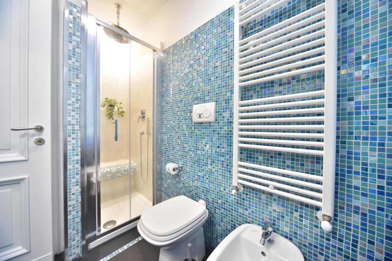 Sacconi Palace Suite Roma Bagian luar foto